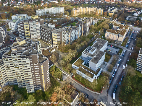 07.12.2022 - Marx-Zentrum, Studentenwohnheim und Wohnanlage Karl-Marx-Ring 52-62 und KMR 53-57c