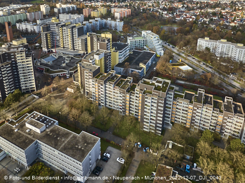 07.12.2022 - Marx-Zentrum, Studentenwohnheim und Wohnanlage Karl-Marx-Ring 52-62 und KMR 53-57c