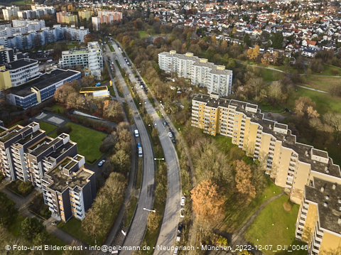 07.12.2022 - Marx-Zentrum, Studentenwohnheim und Wohnanlage Karl-Marx-Ring 52-62 und KMR 53-57c