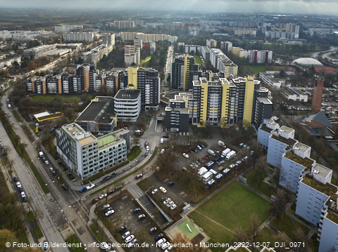 07.12.2022 - Marx-Zentrum, Studentenwohnheim und Wohnanlage Karl-Marx-Ring 52-62 und KMR 53-57c