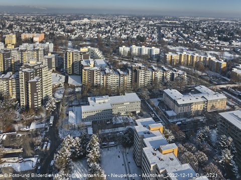 13.12.2022- Marx-Zentrum und Karl-Marx-Ring 52-62 in Neuperlach