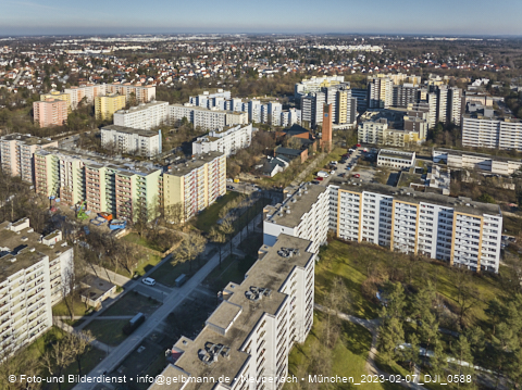 07.02.2023 - Marx-Zentrum und Karl-Marx-Ring 52-62 in Neuperlach