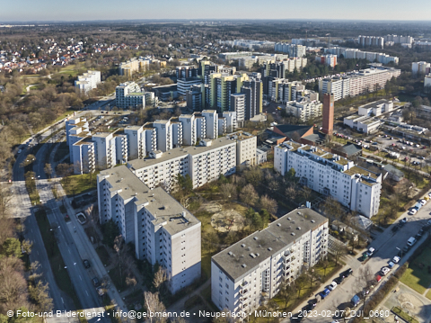 07.02.2023 - Marx-Zentrum und Karl-Marx-Ring 52-62 in Neuperlach