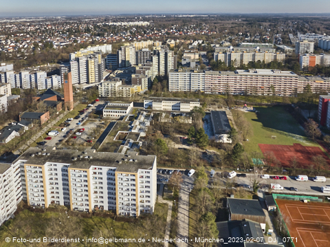 07.02.2023 - Marx-Zentrum und Karl-Marx-Ring 52-62 in Neuperlach