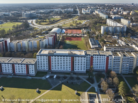 07.02.2023 - Marx-Zentrum und Karl-Marx-Ring 52-62 in Neuperlach