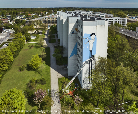 04.05.2023 - Der Blaue Vogel - Wolfgang-Niesner - Der bunte Beton am Karl-Marx-Ring Neuperlach