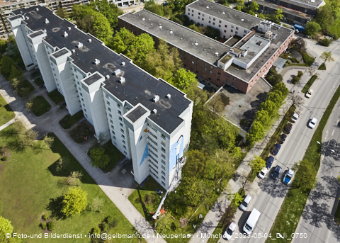 04.05.2023 - Der Blaue Vogel - Wolfgang-Niesner - Der bunte Beton am Karl-Marx-Ring Neuperlach