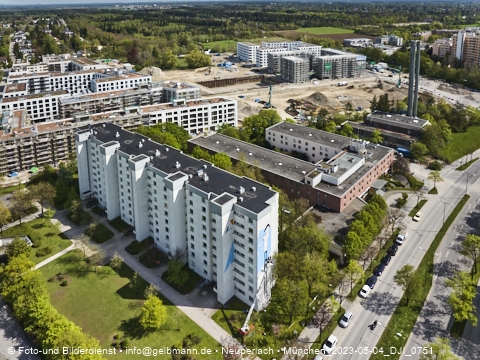 04.05.2023 - Der Blaue Vogel - Wolfgang-Niesner - Der bunte Beton am Karl-Marx-Ring Neuperlach