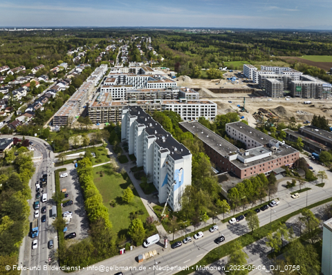 04.05.2023 - Der Blaue Vogel - Wolfgang-Niesner - Der bunte Beton am Karl-Marx-Ring Neuperlach
