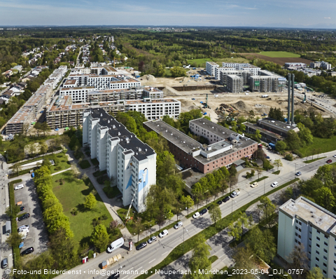 04.05.2023 - Der Blaue Vogel - Wolfgang-Niesner - Der bunte Beton am Karl-Marx-Ring Neuperlach