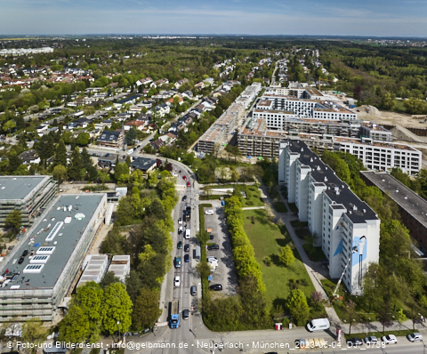 04.05.2023 - Der Blaue Vogel - Wolfgang-Niesner - Der bunte Beton am Karl-Marx-Ring Neuperlach