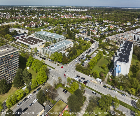 04.05.2023 - Der Blaue Vogel - Wolfgang-Niesner - Der bunte Beton am Karl-Marx-Ring Neuperlach