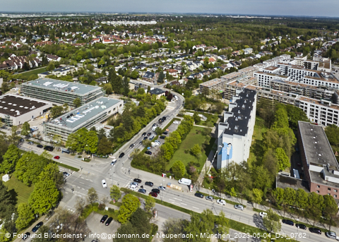 04.05.2023 - Der Blaue Vogel - Wolfgang-Niesner - Der bunte Beton am Karl-Marx-Ring Neuperlach