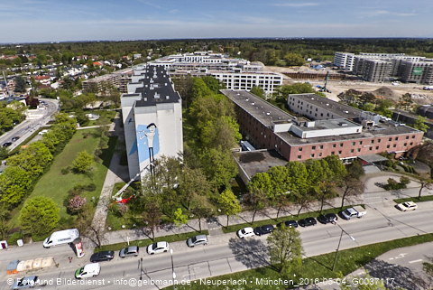 04.05.2023 - Der Blaue Vogel - Wolfgang-Niesner - Der bunte Beton am Karl-Marx-Ring Neuperlach