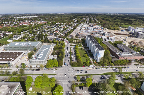04.05.2023 - Der Blaue Vogel - Wolfgang-Niesner - Der bunte Beton am Karl-Marx-Ring Neuperlach