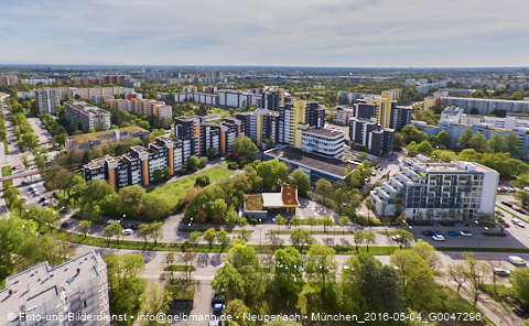 04.05.2023 - Marx-Zentrum, Studentenwohnheim, Wohnanlage Karl-Marx-Ring 52-62, KMR 53-57c Umgebung