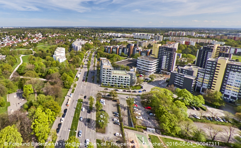 04.05.2023 - Marx-Zentrum, Studentenwohnheim, Wohnanlage Karl-Marx-Ring 52-62, KMR 53-57c Umgebung