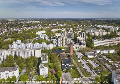 04.05.2023 - Marx-Zentrum, Studentenwohnheim, Wohnanlage Karl-Marx-Ring 52-62, KMR 53-57c Umgebung