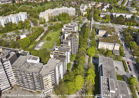 04.05.2023 - Marx-Zentrum, Studentenwohnheim, Wohnanlage Karl-Marx-Ring 52-62, KMR 53-57c Umgebung