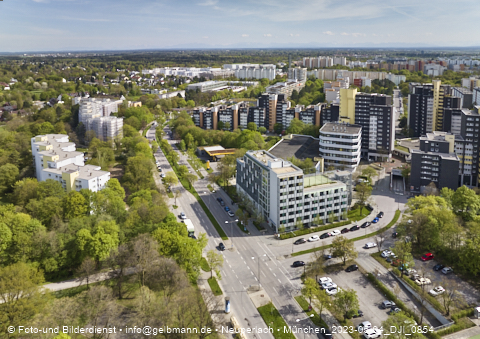 04.05.2023 - Marx-Zentrum, Studentenwohnheim, Wohnanlage Karl-Marx-Ring 52-62, KMR 53-57c Umgebung