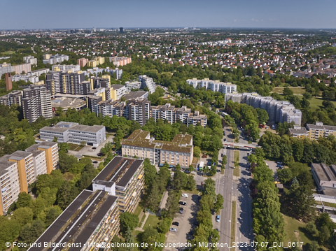 07.07.2023 - Marx-Zentrum, Studentenwohnheim, Wohnanlage Karl-Marx-Ring 52-62, KMR 53-57c Umgebung