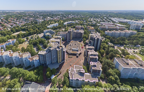 07.07.2023 - Marx-Zentrum, Studentenwohnheim, Wohnanlage Karl-Marx-Ring 52-62, KMR 53-57c Umgebung
