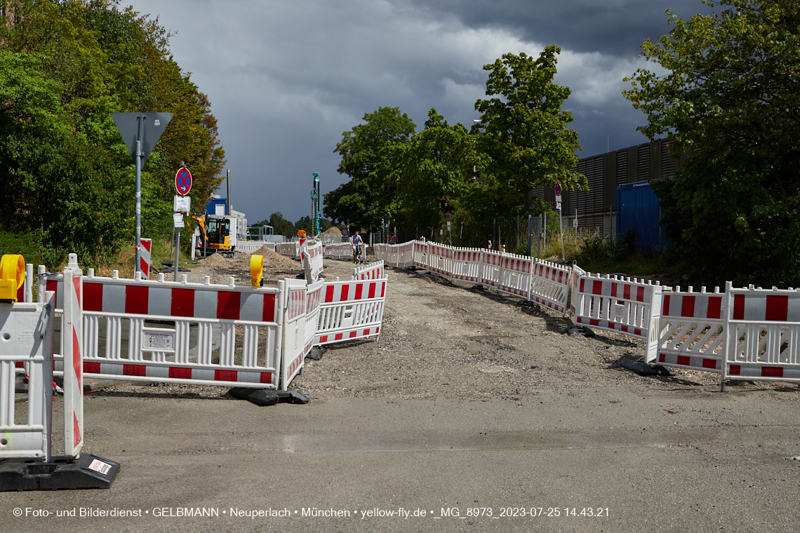 25.07.2023 - Zufahrtswege ins Alexisquartier in Neuperlach