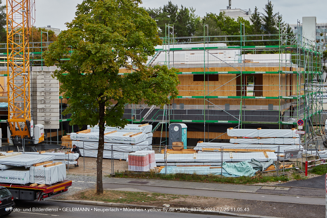 25.07.2023 - neue Wände für das Haus für Kinder in Neuperlach