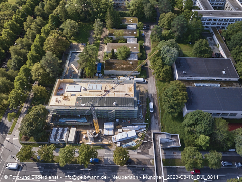 10.08.2023 - Marx-Zentrum, Studentenwohnheim, Wohnanlage Karl-Marx-Ring 52-62, KMR 53-57c Umgebung