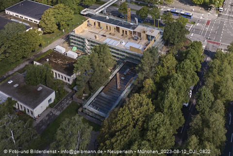 10.08.2023 - Marx-Zentrum, Studentenwohnheim, Wohnanlage Karl-Marx-Ring 52-62, KMR 53-57c Umgebung