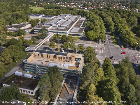 10.08.2023 - Marx-Zentrum, Studentenwohnheim, Wohnanlage Karl-Marx-Ring 52-62, KMR 53-57c Umgebung