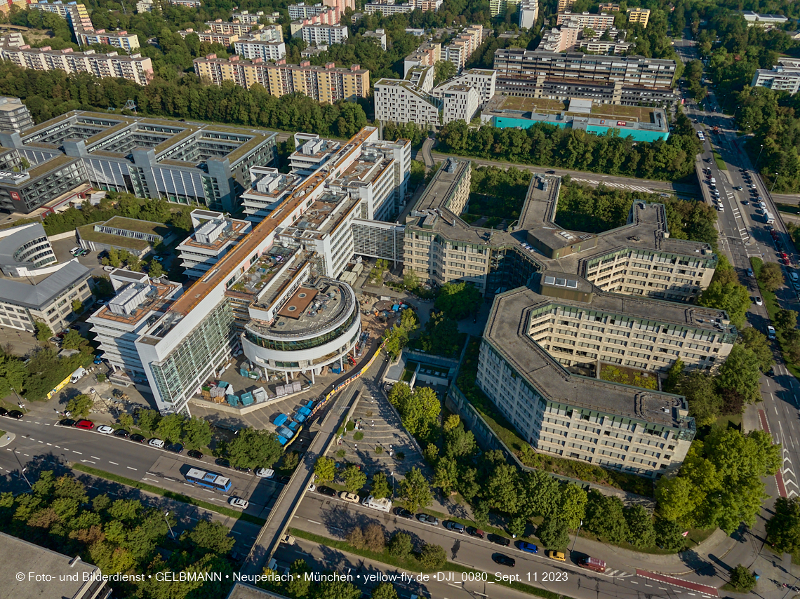 11.09.2023 - Der Wohnring und das ehemalige Allianzgebäude in Neuperlach