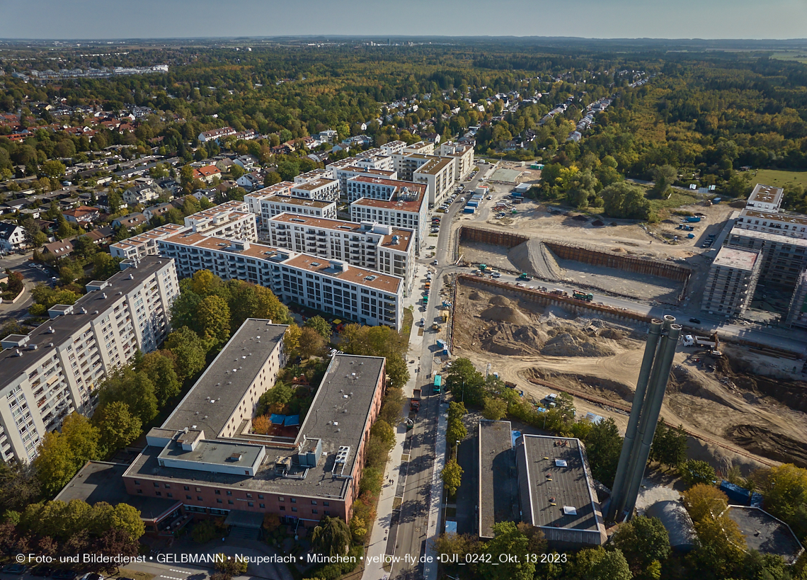 13.10.2023 - DEMOS-Baustelle und BayernHeim-Baustelle Alexisquartier udn Pandion Verde in Neuperlach