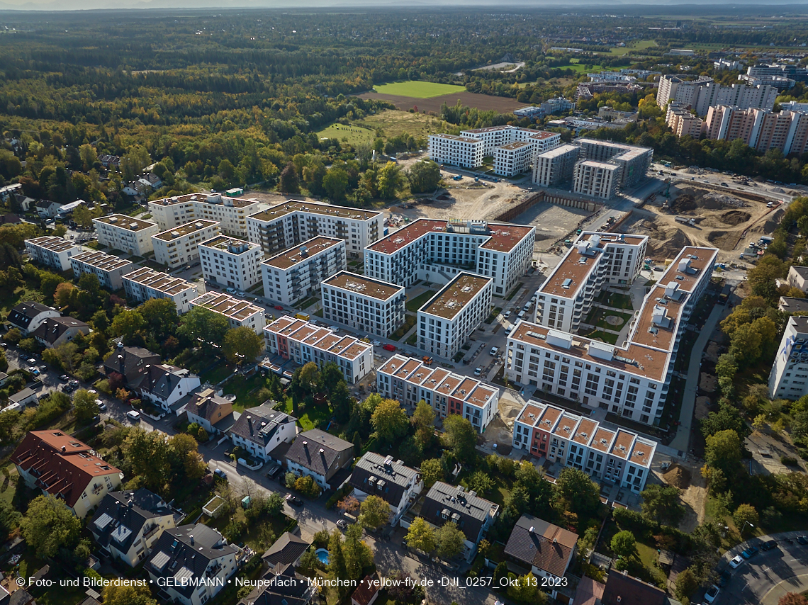 13.10.2023 - DEMOS-Baustelle und BayernHeim-Baustelle Alexisquartier udn Pandion Verde in Neuperlach