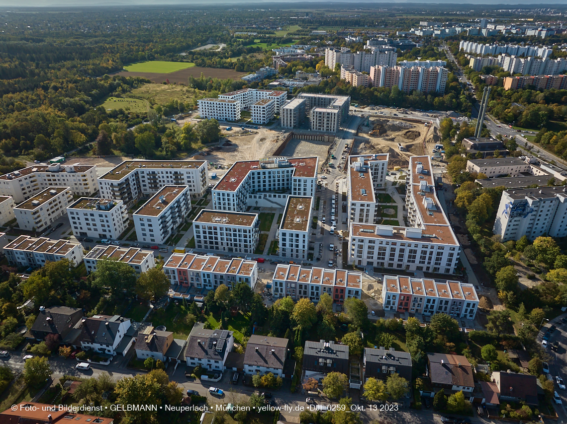13.10.2023 - DEMOS-Baustelle und BayernHeim-Baustelle Alexisquartier udn Pandion Verde in Neuperlach
