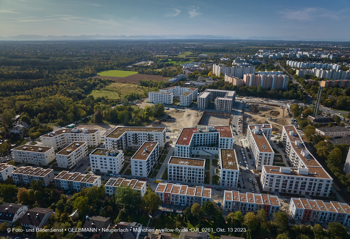 13.10.2023 - DEMOS-Baustelle und BayernHeim-Baustelle Alexisquartier udn Pandion Verde in Neuperlach