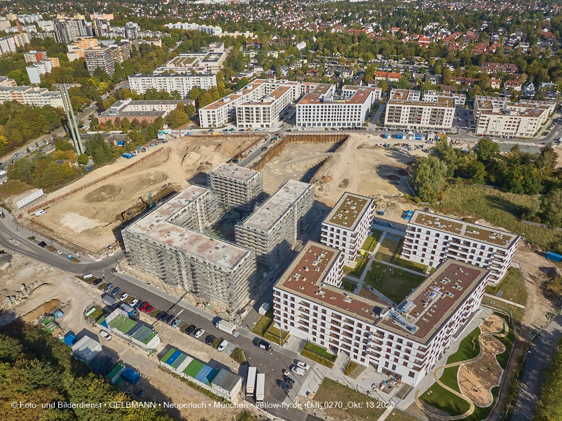 13.10.2023 - DEMOS-Baustelle und BayernHeim-Baustelle Alexisquartier udn Pandion Verde in Neuperlach