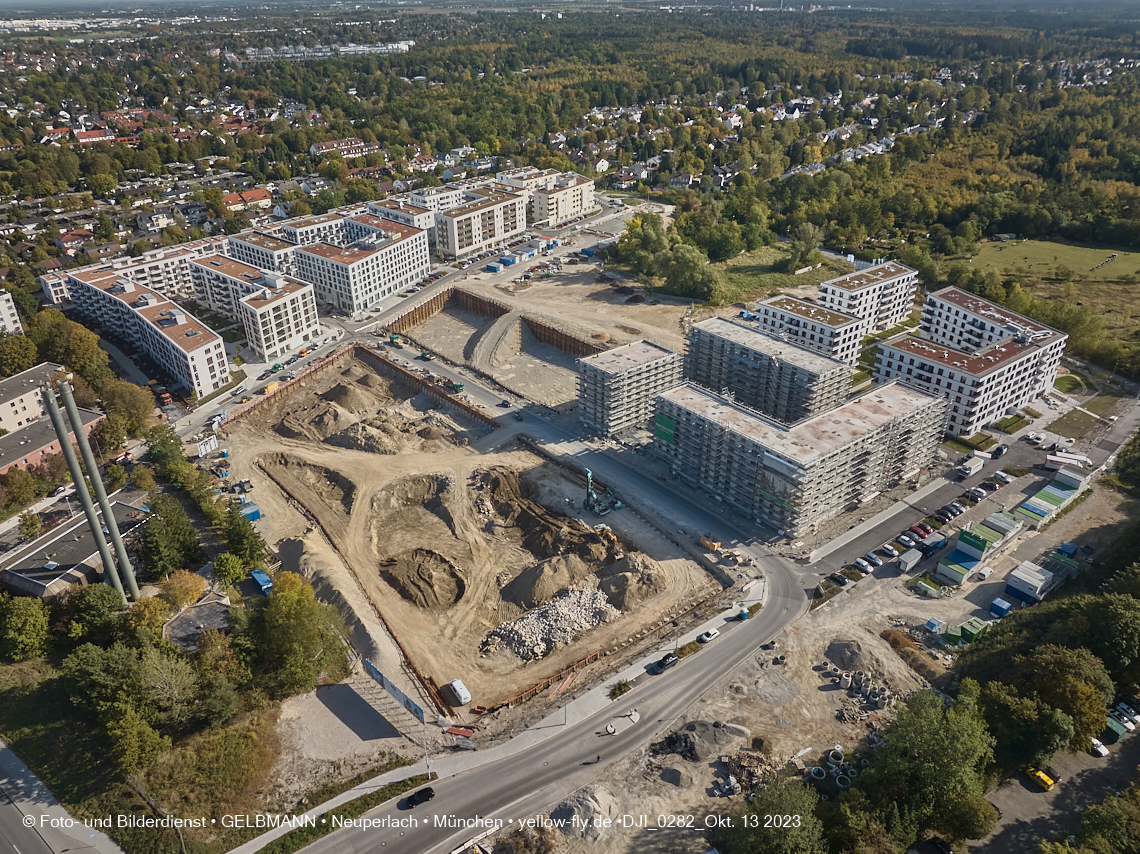 13.10.2023 - DEMOS-Baustelle und BayernHeim-Baustelle Alexisquartier udn Pandion Verde in Neuperlach
