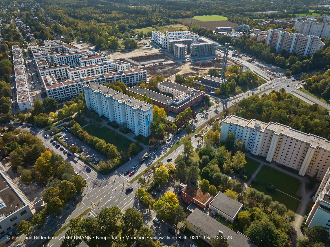 13.10.2023 - DEMOS-Baustelle und BayernHeim-Baustelle Alexisquartier udn Pandion Verde in Neuperlach