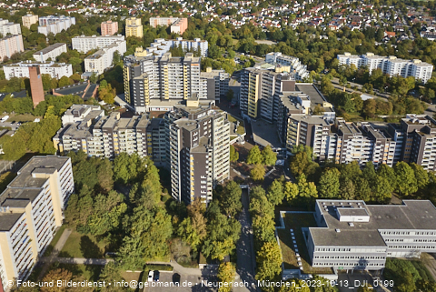 13.10.2023 - Karl-Marx-Ring 52-62 und Marx-Zentrum mit Umgebung in Neuperlach