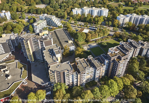 13.10.2023 - Karl-Marx-Ring 52-62 und Marx-Zentrum mit Umgebung in Neuperlach