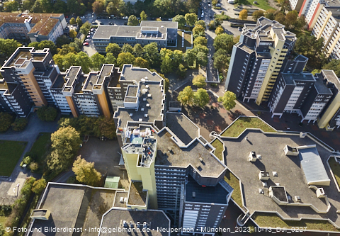 13.10.2023 - Karl-Marx-Ring 52-62 und Marx-Zentrum mit Umgebung in Neuperlach