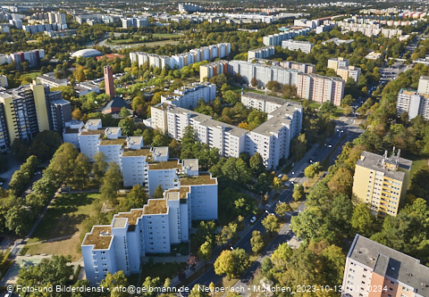 13.10.2023 - Karl-Marx-Ring 52-62 und Marx-Zentrum mit Umgebung in Neuperlach