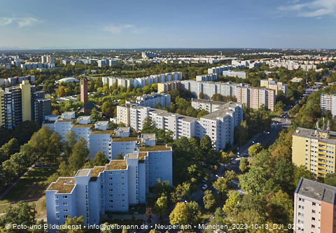 13.10.2023 - Karl-Marx-Ring 52-62 und Marx-Zentrum mit Umgebung in Neuperlach
