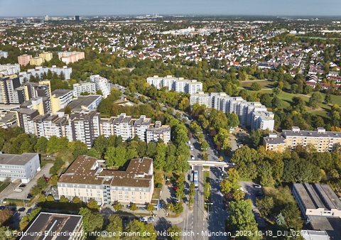 13.10.2023 - Karl-Marx-Ring 52-62 und Marx-Zentrum mit Umgebung in Neuperlach