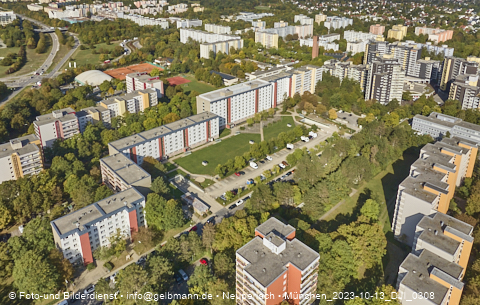 13.10.2023 - Karl-Marx-Ring 52-62 und Marx-Zentrum mit Umgebung in Neuperlach