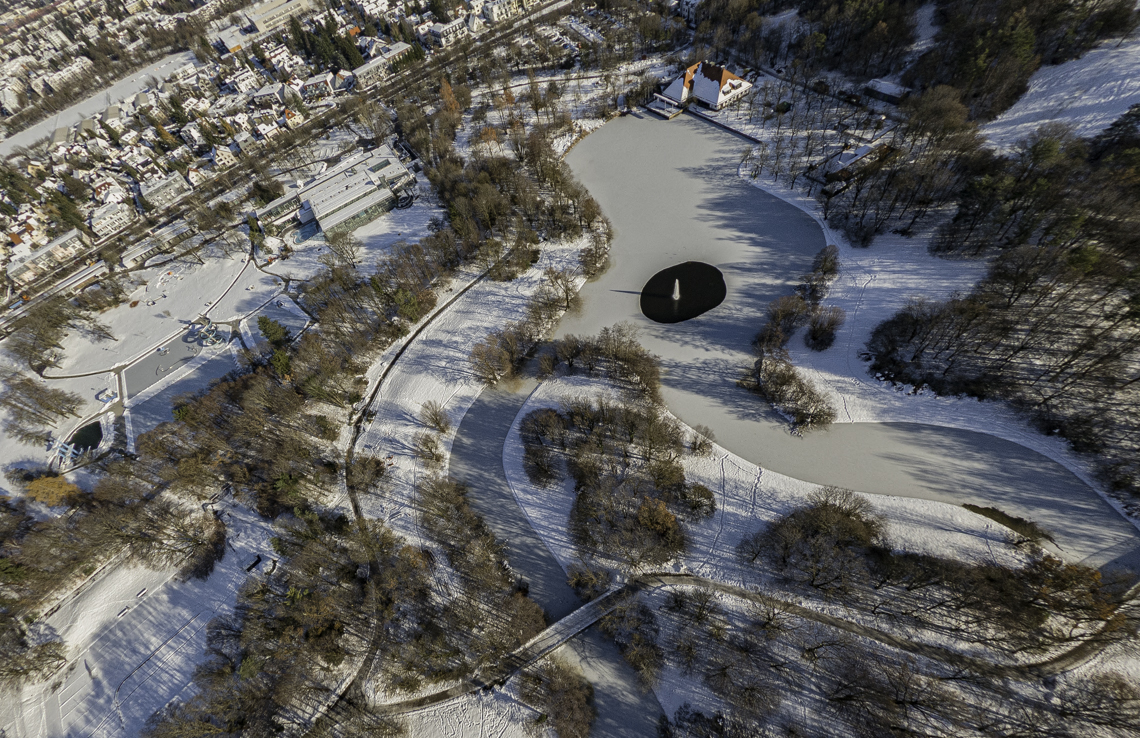 06.12.2021 - der Ostpark mit Schnee im Winter 2023 in Neuperlach