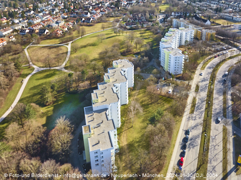 30.01.2024 - Marx-Zentrum, Studentenwohnheim und Wohnanlage Karl-Marx-Ring 52-62 und KMR 53-57c