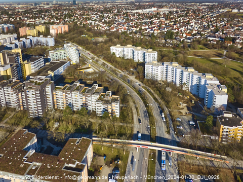 30.01.2024 - Marx-Zentrum, Studentenwohnheim und Wohnanlage Karl-Marx-Ring 52-62 und KMR 53-57c