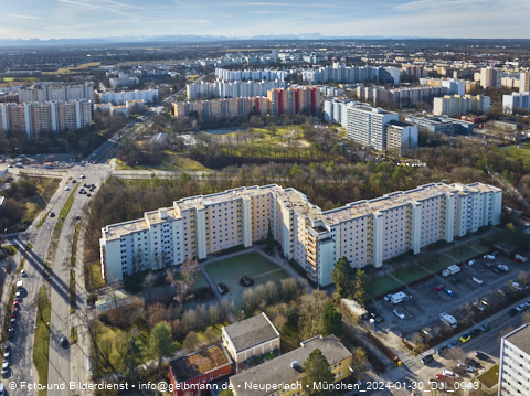 30.01.2024 - Marx-Zentrum, Studentenwohnheim und Wohnanlage Karl-Marx-Ring 52-62 und KMR 53-57c